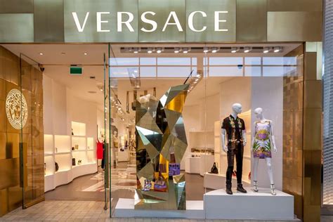 michael kors overname versace|who is versace owned by.